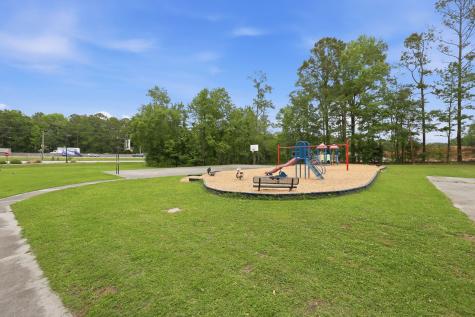 7915 Dutch Court North Charleston SC 29420
