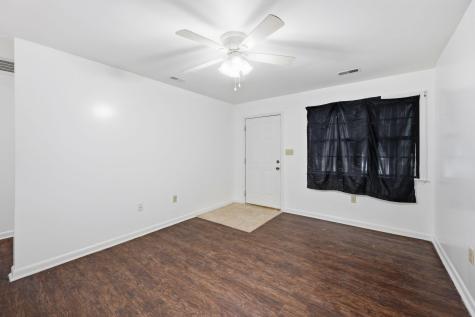 7915 Dutch Court North Charleston SC 29420