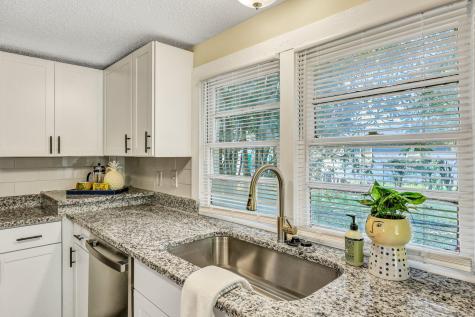 2016 Echo Avenue North Charleston SC 29405