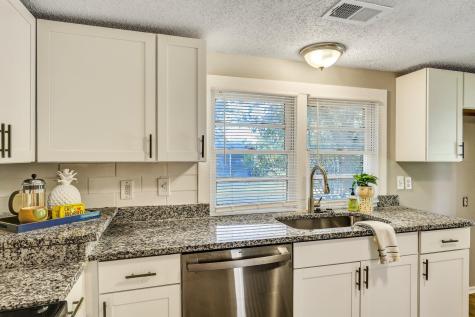 2016 Echo Avenue North Charleston SC 29405