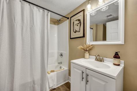 2016 Echo Avenue North Charleston SC 29405