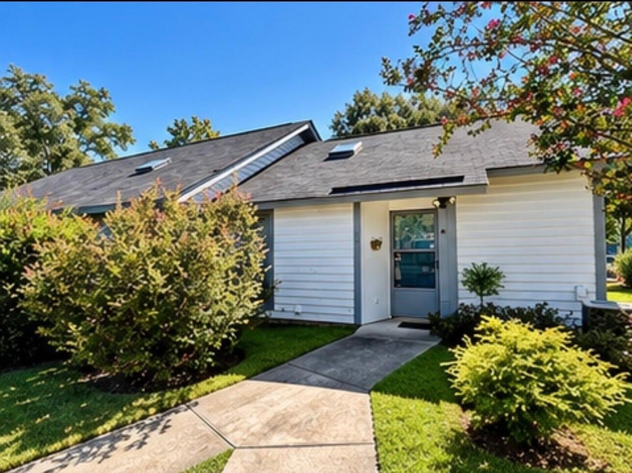 7 Thomas Walter Circle Santee SC 29142