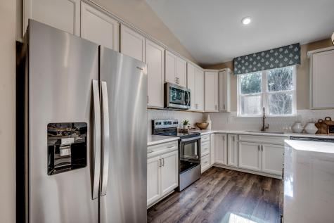 456 White Magnolia Street Moncks Corner SC 29461