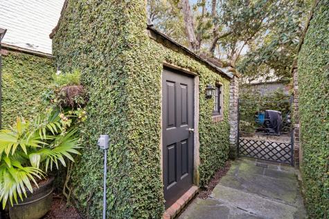12 A Bedons Alley Charleston SC 29401