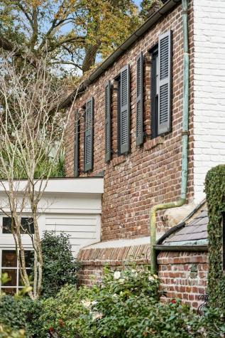 12 A Bedons Alley Charleston SC 29401