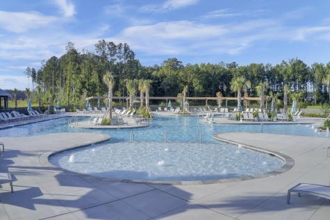 579 Blueway Avenue Summerville SC 29486