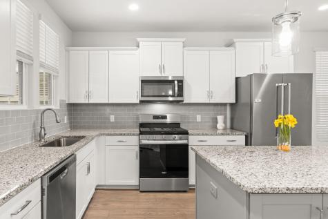 579 Blueway Avenue Summerville SC 29486