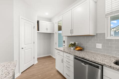 579 Blueway Avenue Summerville SC 29486