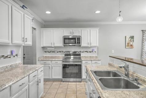 3281 Stonehaven Drive North Charleston SC 29420