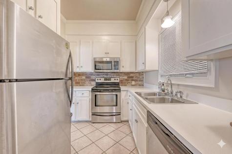 220 3rd Avenue Charleston SC 29403