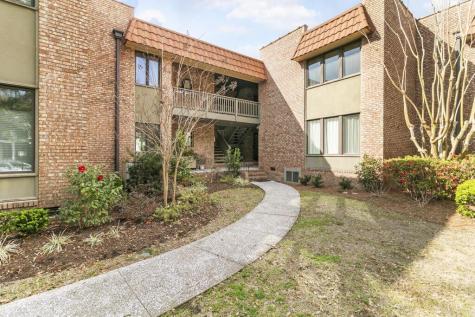 220 3rd Avenue Charleston SC 29403