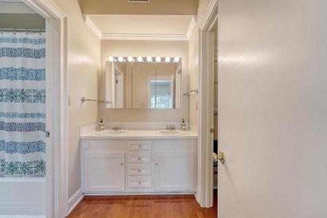 220 3rd Avenue Charleston SC 29403
