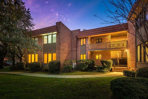 220 3rd Avenue Charleston SC 29403