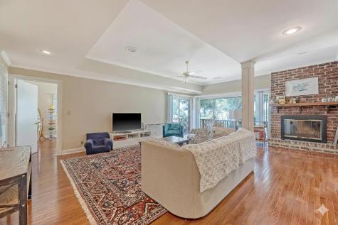 220 3rd Avenue Charleston SC 29403