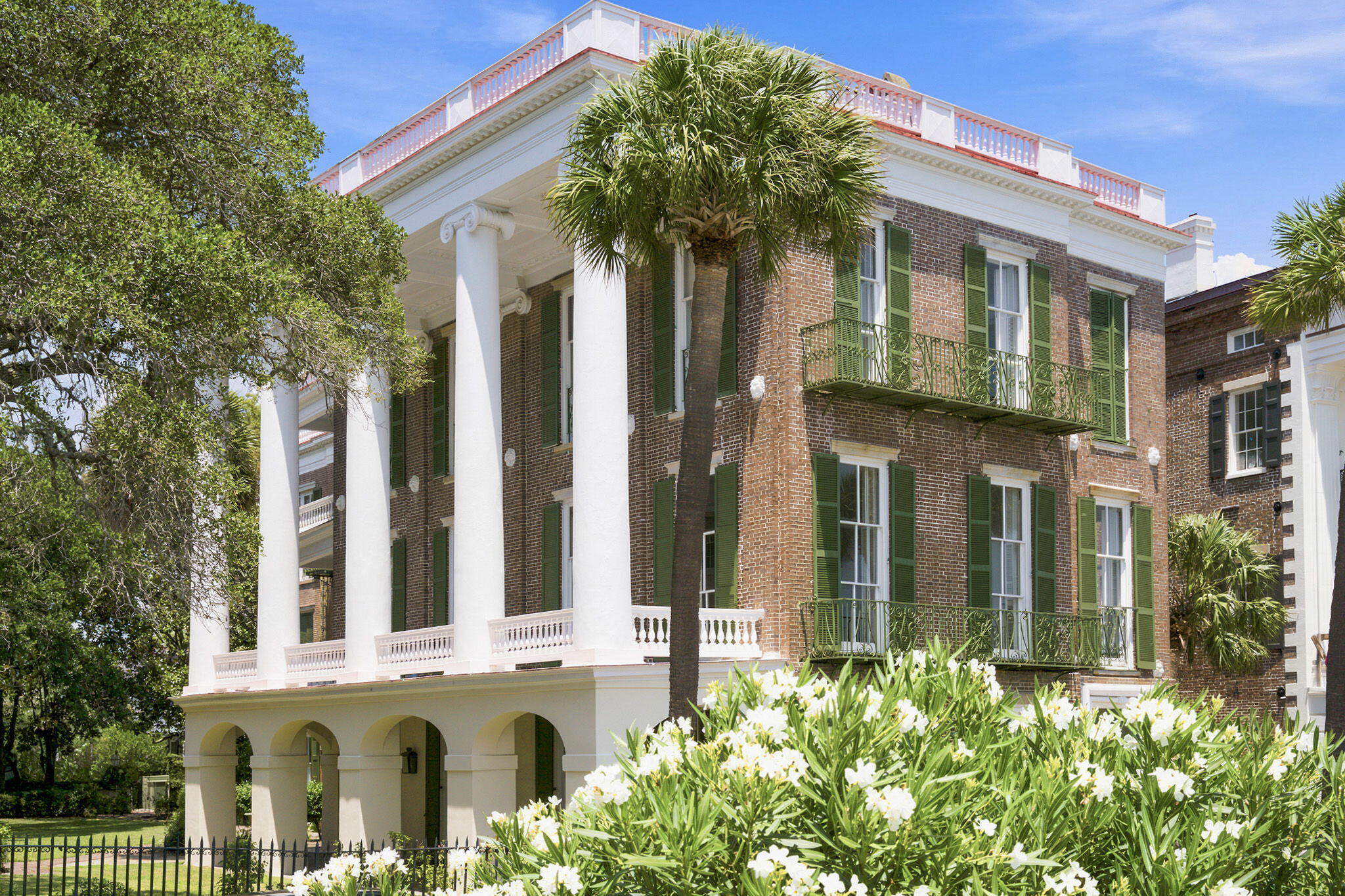 9 E Battery Charleston SC 29401