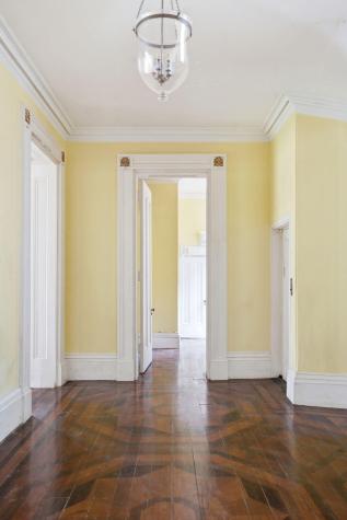 9 E Battery Charleston SC 29401