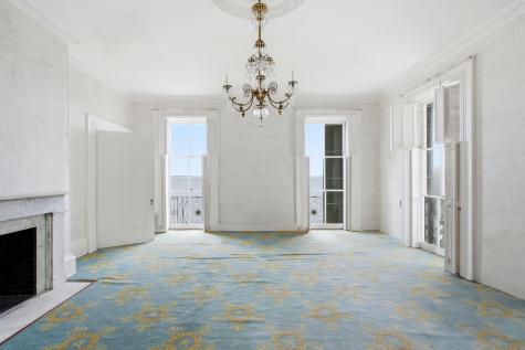 9 E Battery Charleston SC 29401