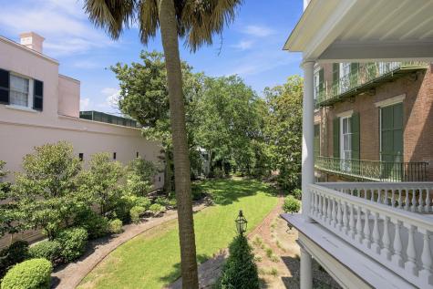 9 E Battery Charleston SC 29401
