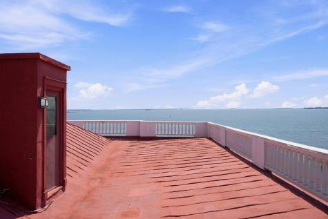 9 E Battery Charleston SC 29401