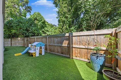 1009 Carmela Court North Charleston SC 29405