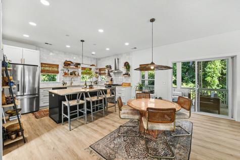 1009 Carmela Court North Charleston SC 29405