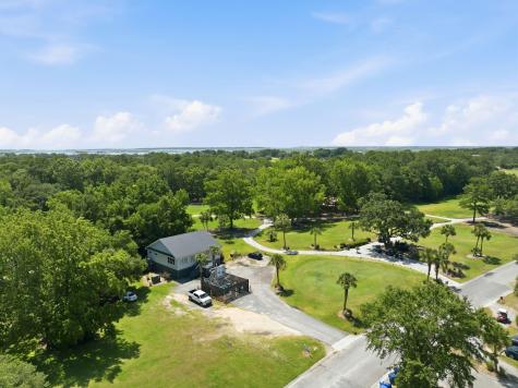 1601 Hopeman Lane Mount Pleasant SC 29466