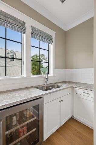 924 Pitt Street Mount Pleasant SC 29464