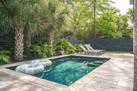 924 Pitt Street Mount Pleasant SC 29464
