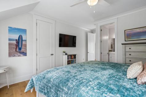 924 Pitt Street Mount Pleasant SC 29464