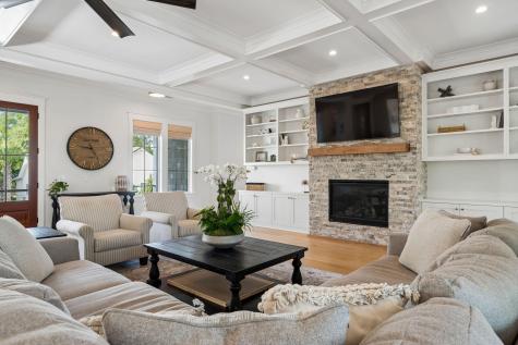 924 Pitt Street Mount Pleasant SC 29464