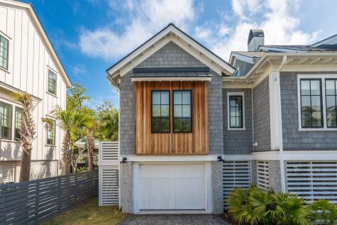 924 Pitt Street Mount Pleasant SC 29464