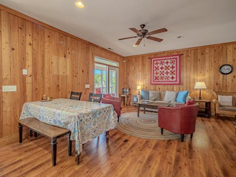 1296 Levi Street Manning SC 29102