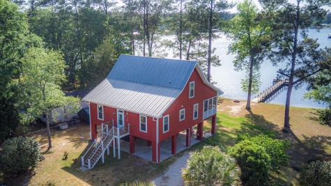 1296 Levi Street Manning SC 29102