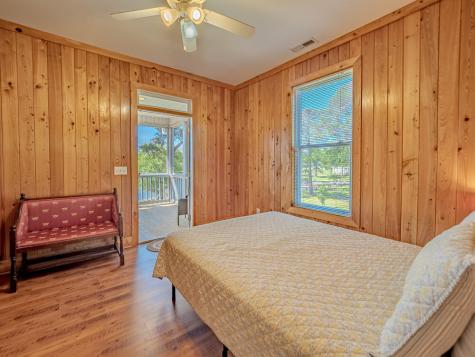 1296 Levi Street Manning SC 29102