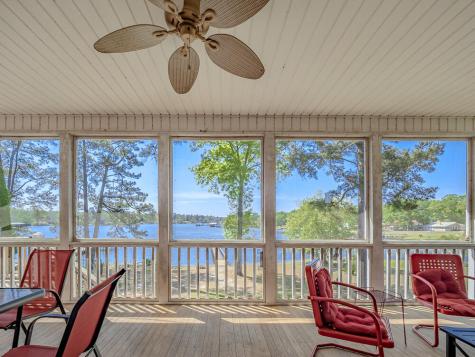 1296 Levi Street Manning SC 29102