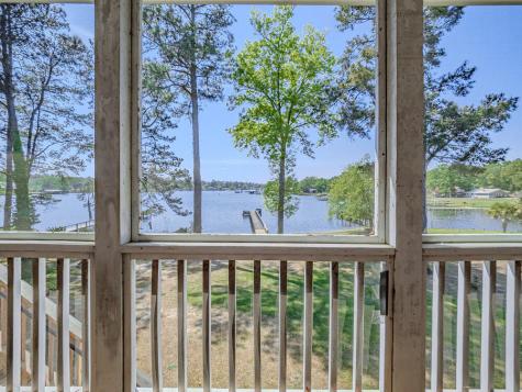 1296 Levi Street Manning SC 29102