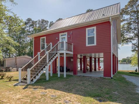 1296 Levi Street Manning SC 29102