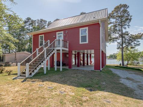 1296 Levi Street Manning SC 29102