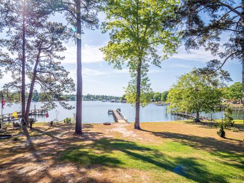 1296 Levi Street Manning SC 29102
