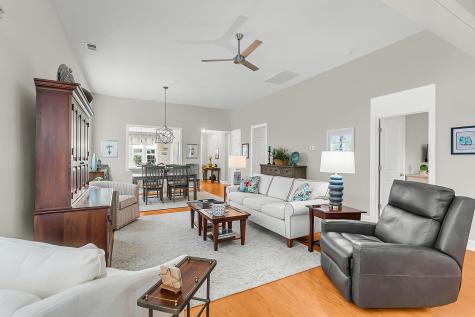 3121 Cross Vine Lane Summerville SC 29483