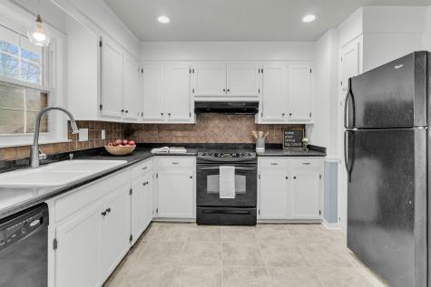 404 Forest Circle Summerville SC 29483