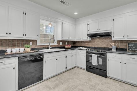 404 Forest Circle Summerville SC 29483