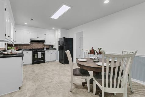 404 Forest Circle Summerville SC 29483