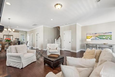 1630 Prince Edward Street Mount Pleasant SC 29466