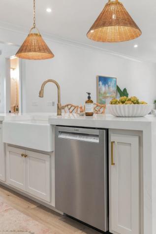 11 25th Avenue Isle Of Palms SC 29451