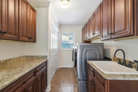 127 Cooper Circle Santee SC 29142