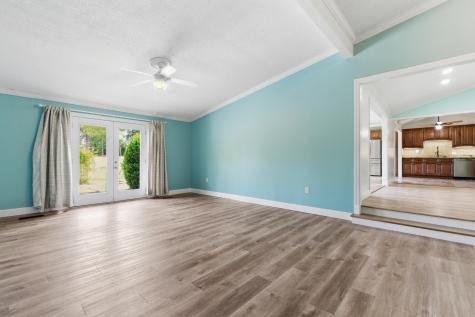 127 Cooper Circle Santee SC 29142