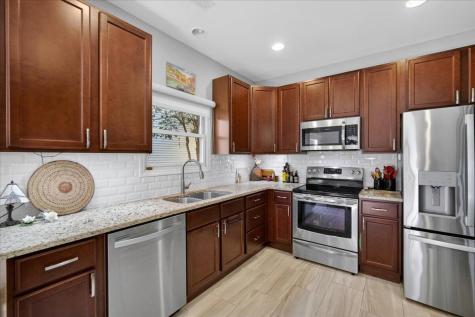 2510 Shadowcreek Court North Charleston SC 29406