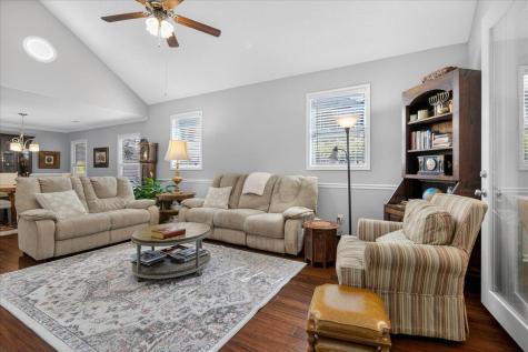 2510 Shadowcreek Court North Charleston SC 29406