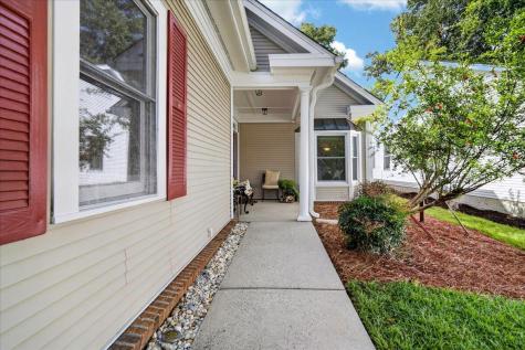2510 Shadowcreek Court North Charleston SC 29406